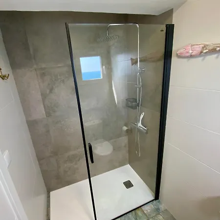 Apartment Respirando Salitre En *